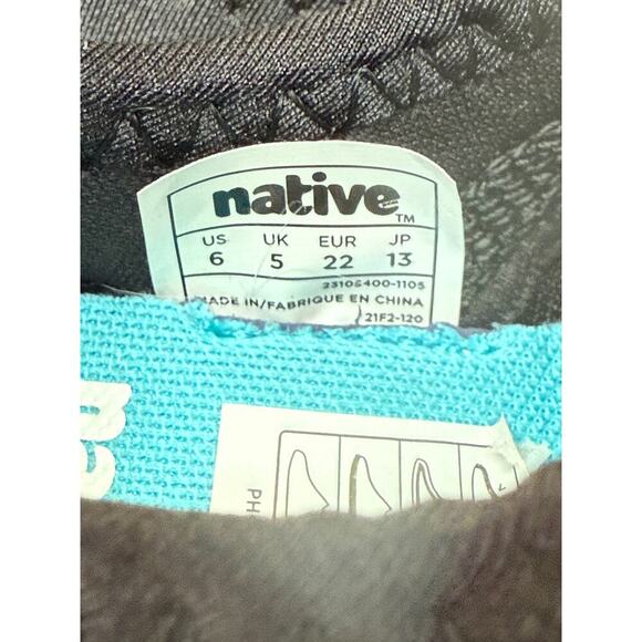 Native Kids Jiffy Black Shell White Slip On Rubber Sole Phoenix Shoes Size 6 - Picture 9 of 9